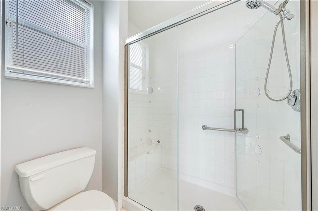 CROWN POINTE SHORES - Residential