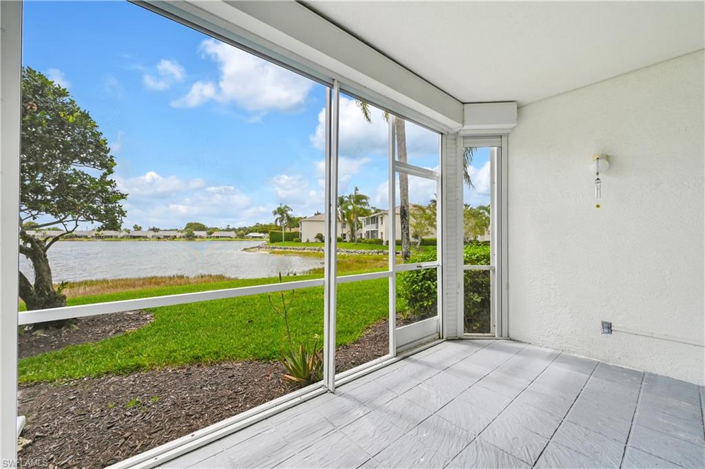 CROWN POINTE SHORES - Residential