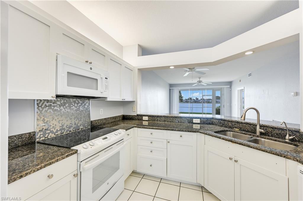 CROWN POINTE SHORES - Residential