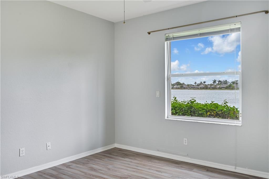 CROWN POINTE SHORES - Residential