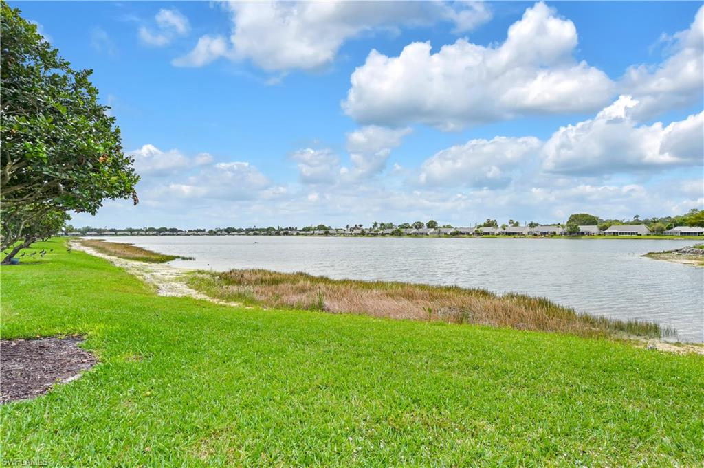 CROWN POINTE SHORES - Residential