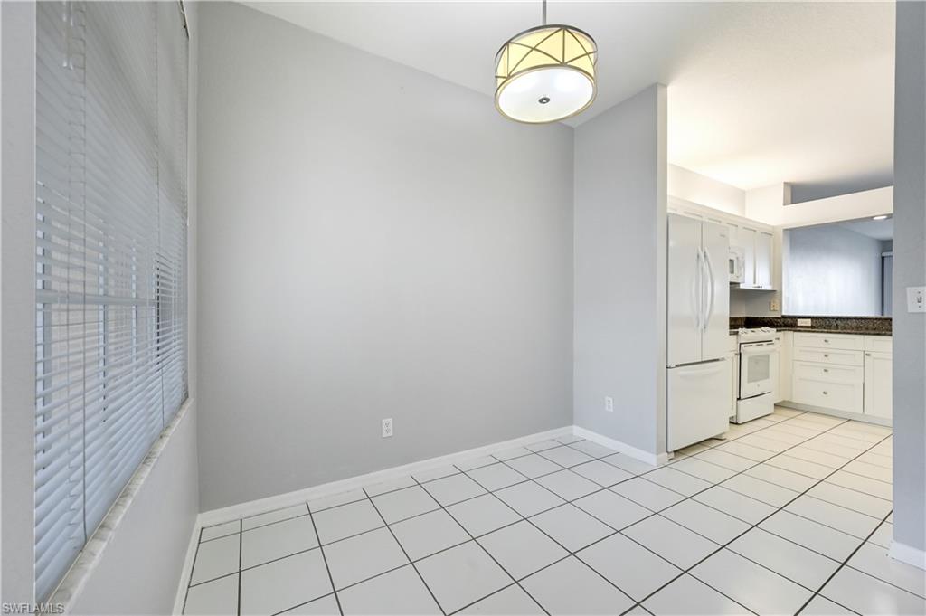 CROWN POINTE SHORES - Residential