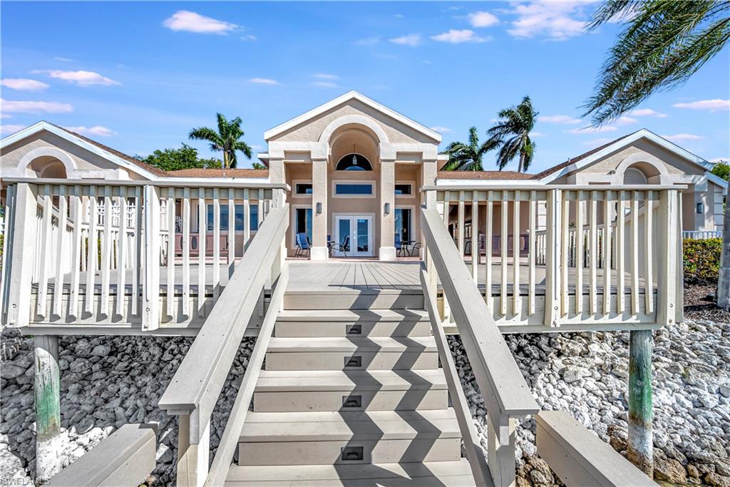 CROWN POINTE SHORES - Residential