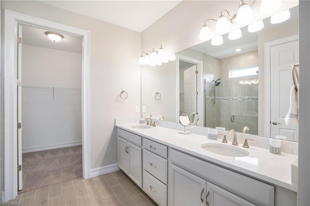 HALFMOON POINT - Residential Lease