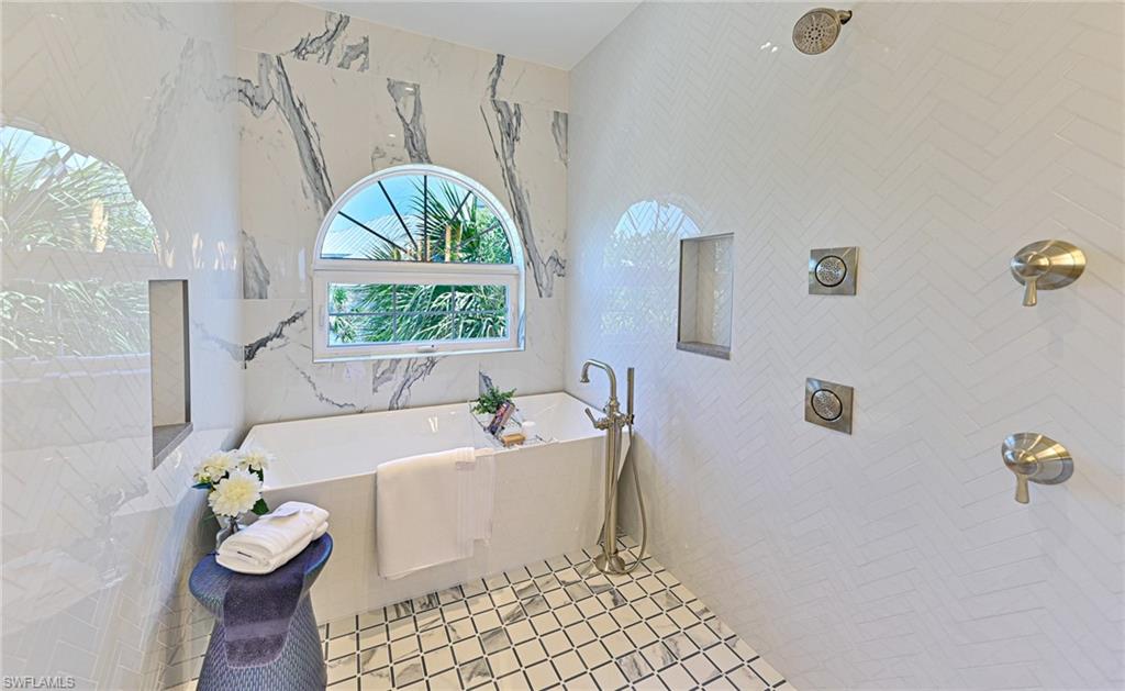 VILLAS AT BAREFOOT BEACH - Residential