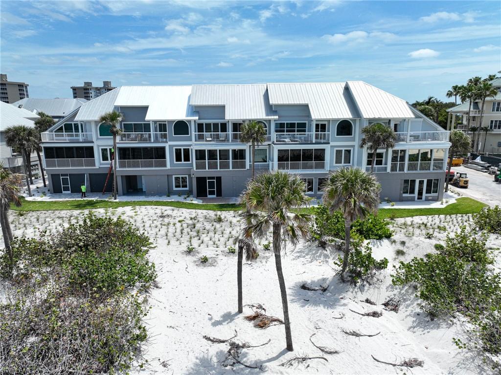 VILLAS AT BAREFOOT BEACH - Residential