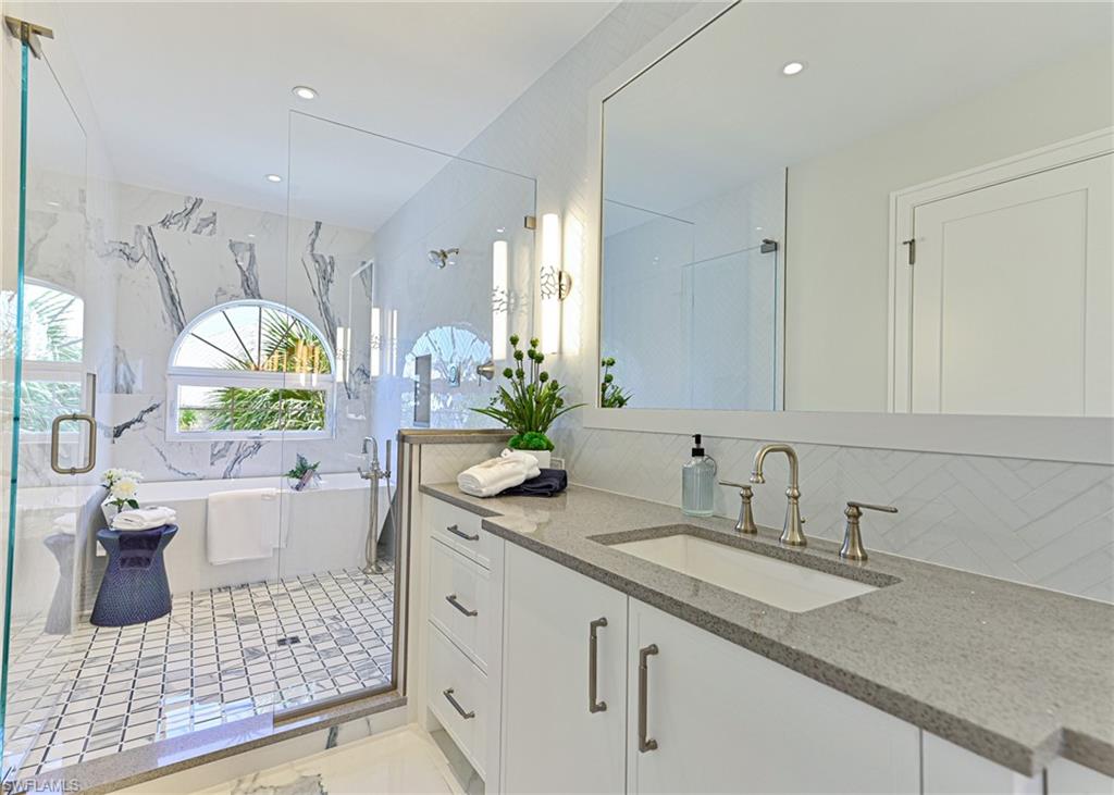 VILLAS AT BAREFOOT BEACH - Residential