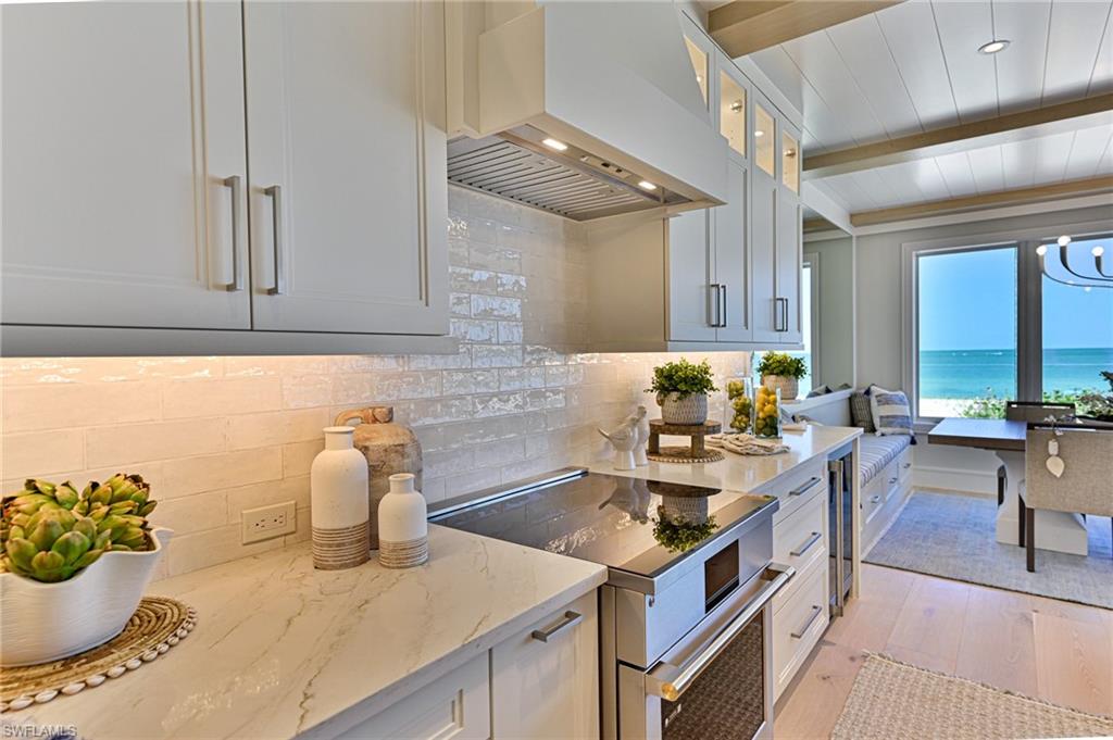 VILLAS AT BAREFOOT BEACH - Residential