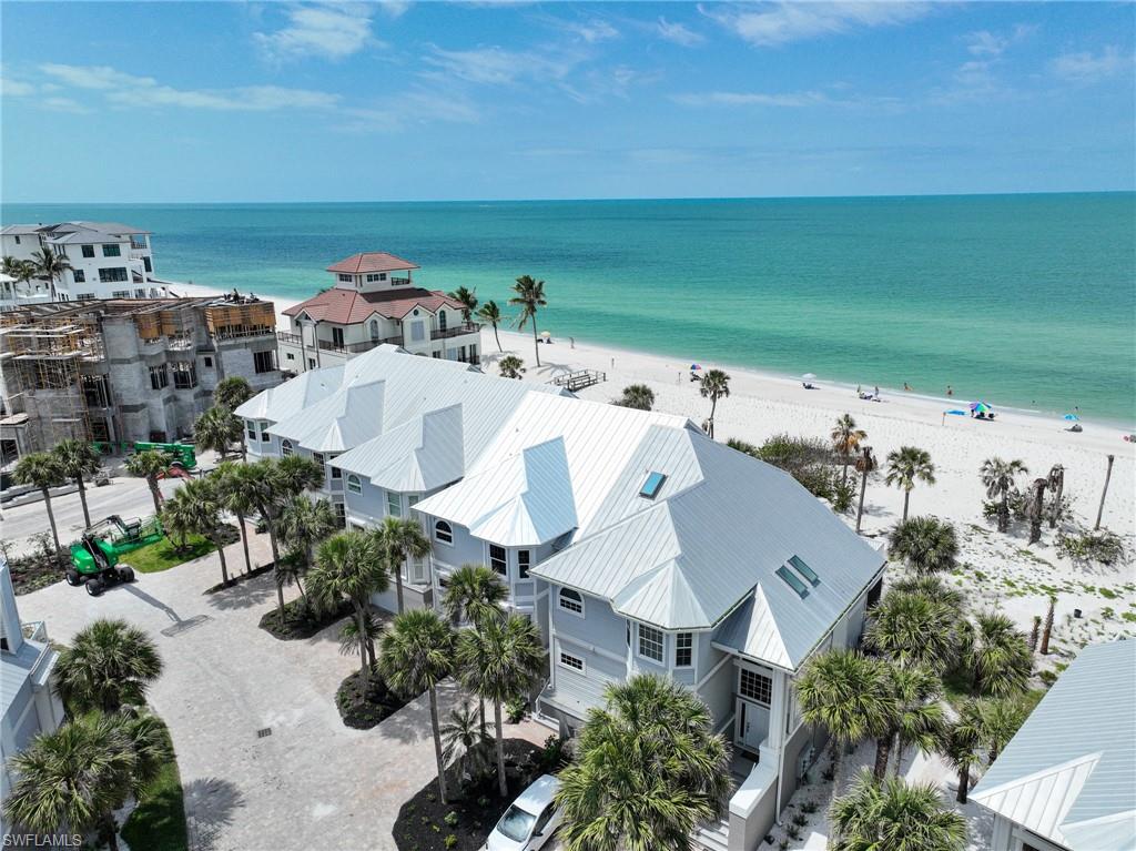 VILLAS AT BAREFOOT BEACH - Residential