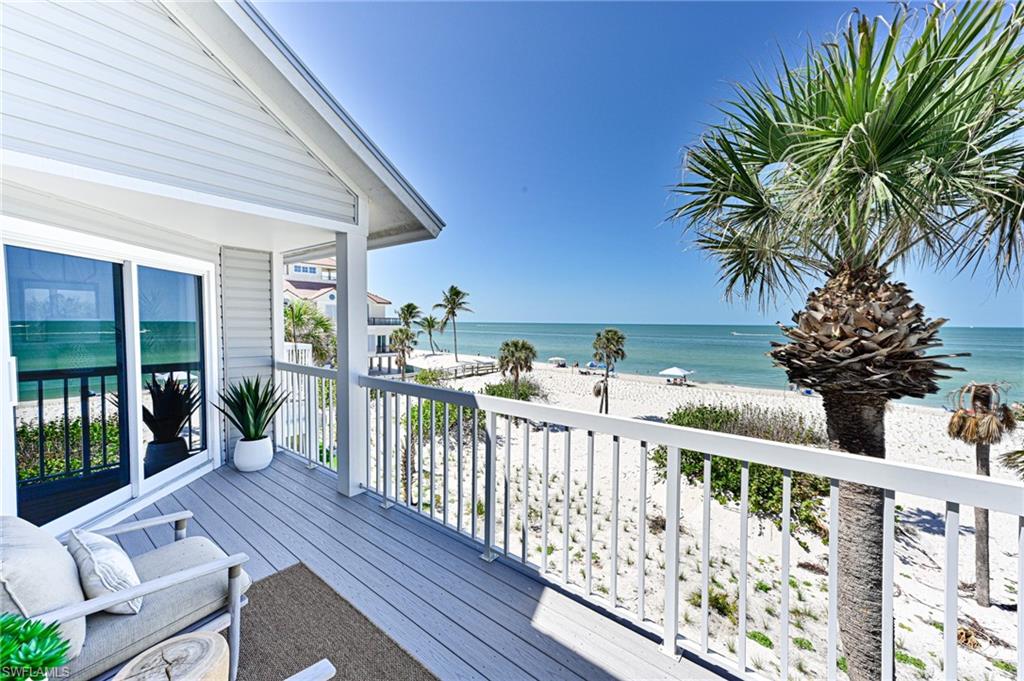 VILLAS AT BAREFOOT BEACH - Residential