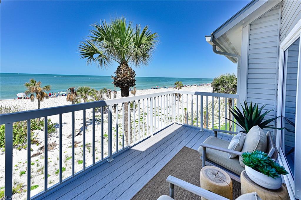 VILLAS AT BAREFOOT BEACH - Residential