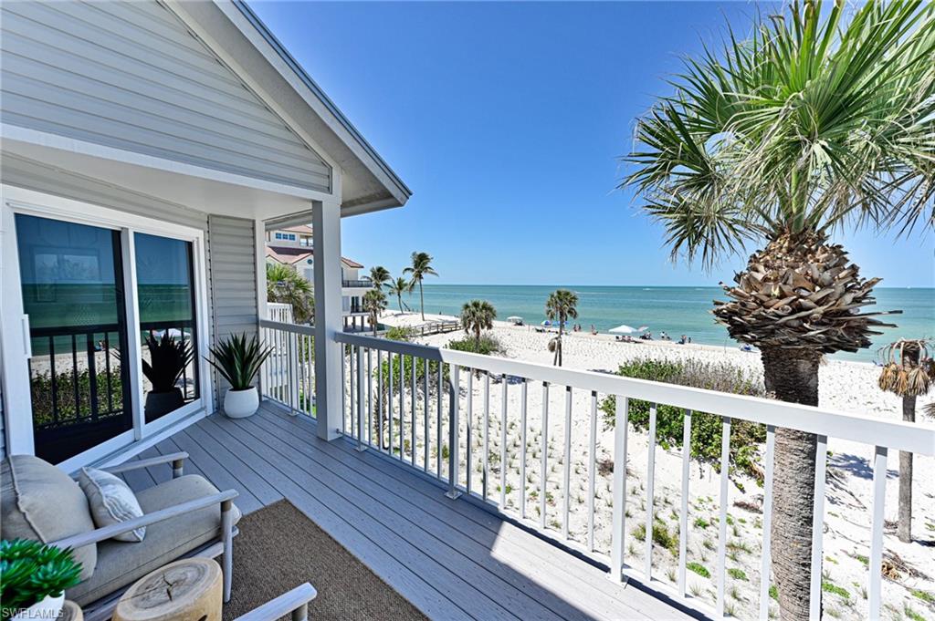 VILLAS AT BAREFOOT BEACH - Residential