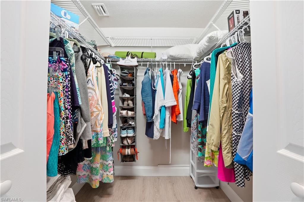 BONITA SPRINGS GOLF & COUNTRY CLUB - Residential