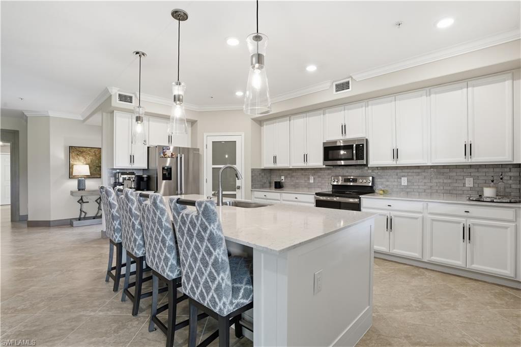 BONITA SPRINGS GOLF & COUNTRY CLUB - Residential