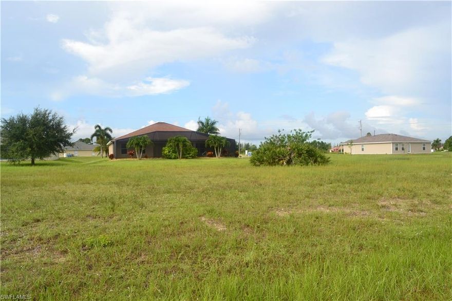 Beautiful Southern Exposure Lot! Close to Golf, Schools, Shopping & Boating. Build Your Dream Home Today!!!
