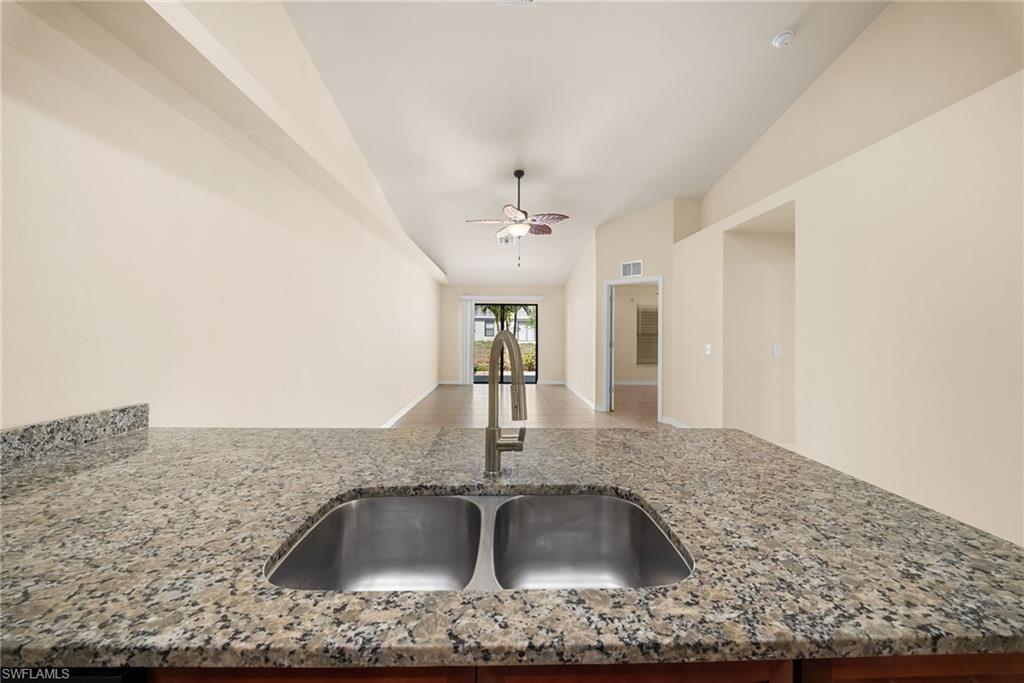 CAPE CORAL - Residential Lease