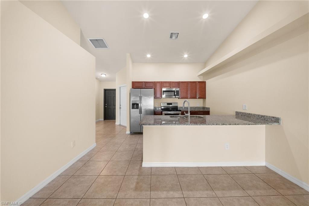 CAPE CORAL - Residential Lease