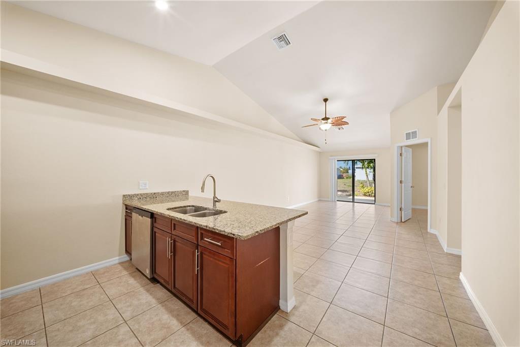 CAPE CORAL - Residential Lease