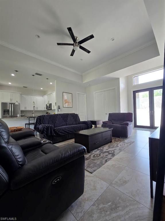 GOLDEN GATE ESTATES - Residential