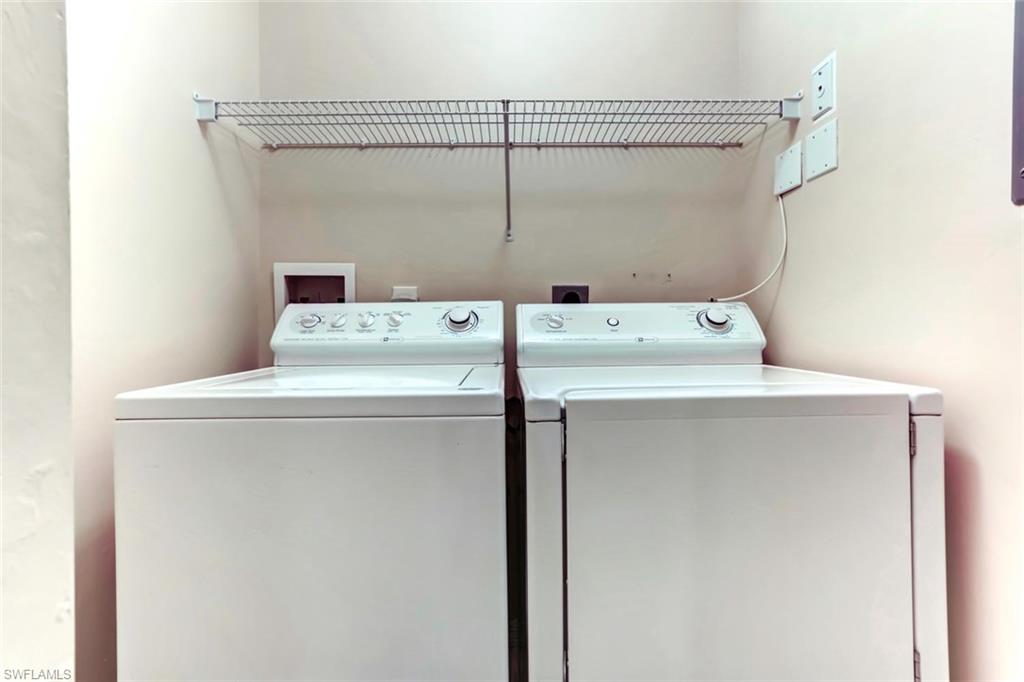 CLUBHOUSE VILLAS - Residential