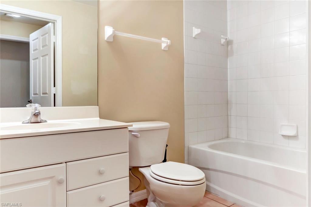 CLUBHOUSE VILLAS - Residential