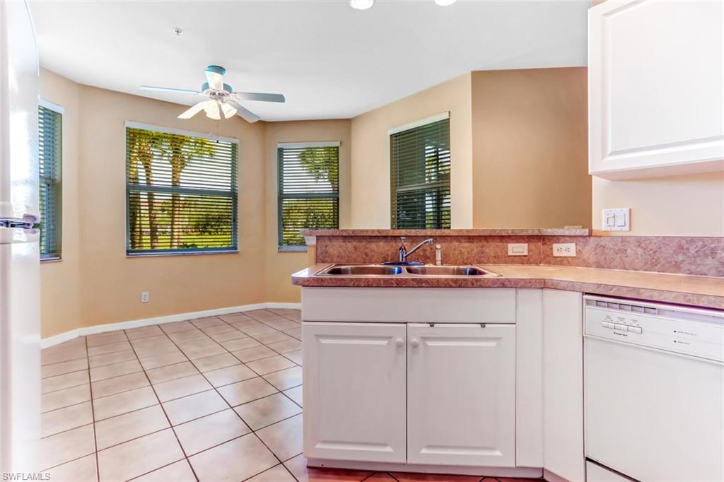 CLUBHOUSE VILLAS - Residential