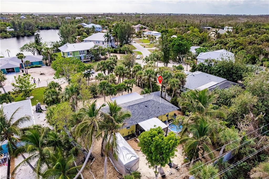 SANIBEL LAKE ESTATES - Residential
