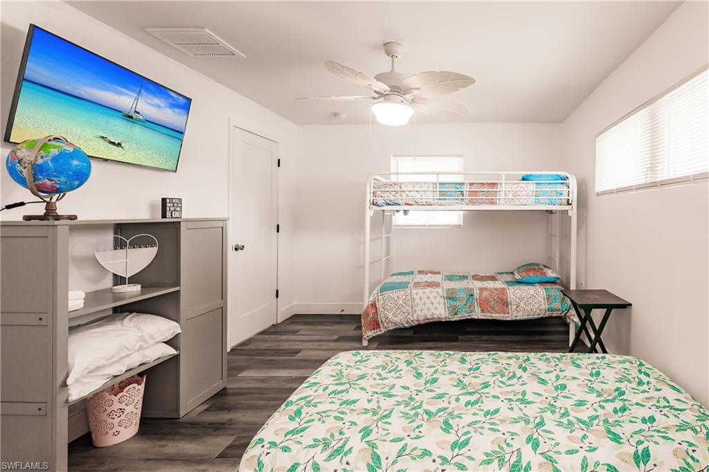 SANIBEL LAKE ESTATES - Residential