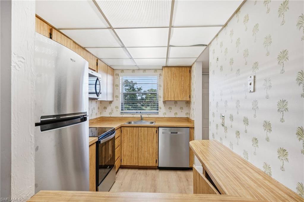 FOREST LAKES GOLF AND TENNIS CLUB - Residential