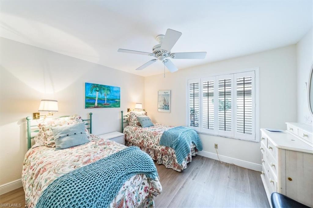 BEARS PAW VILLAS - Residential