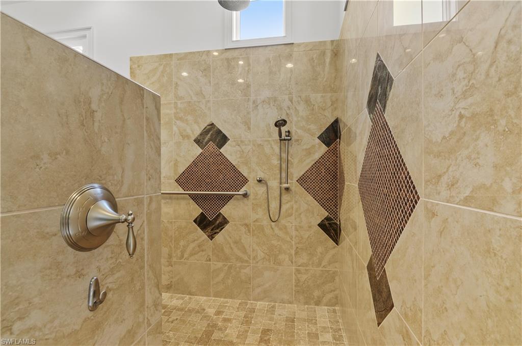 QUAIL WEST - Residential