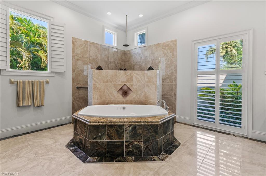 QUAIL WEST - Residential