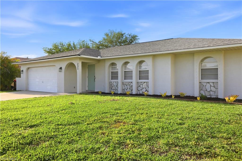 CAPE CORAL - Residential