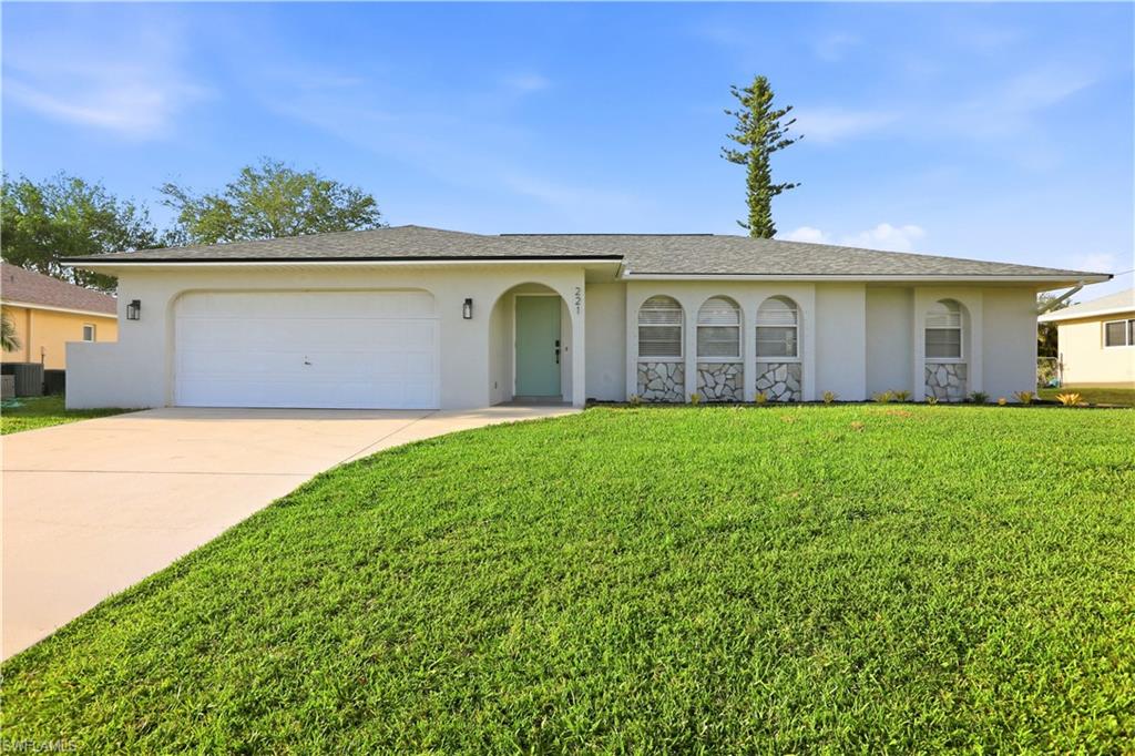 CAPE CORAL - Residential