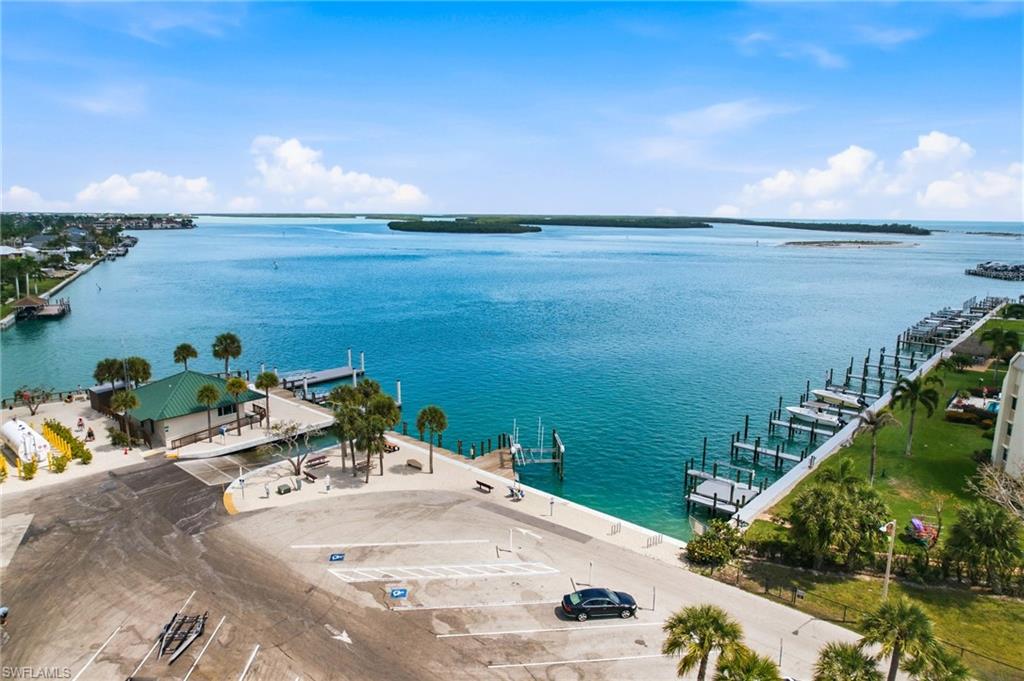 MARCO BEACH - Residential