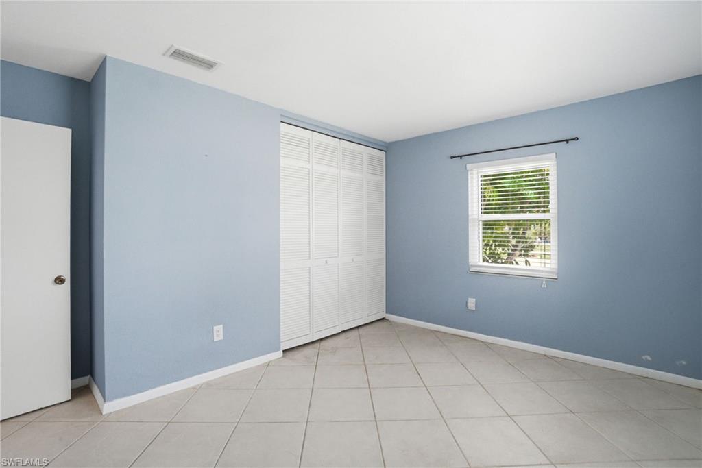 MARCO BEACH - Residential