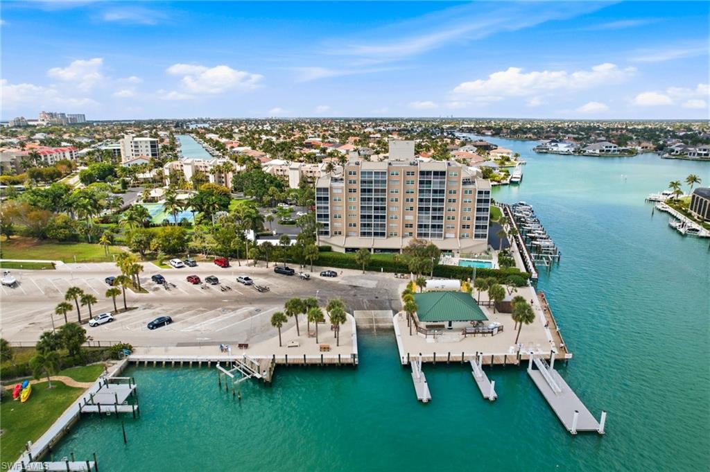 MARCO BEACH - Residential