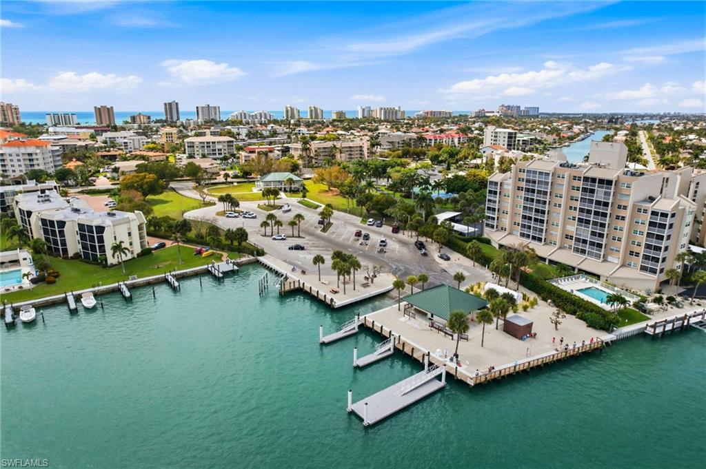 MARCO BEACH - Residential