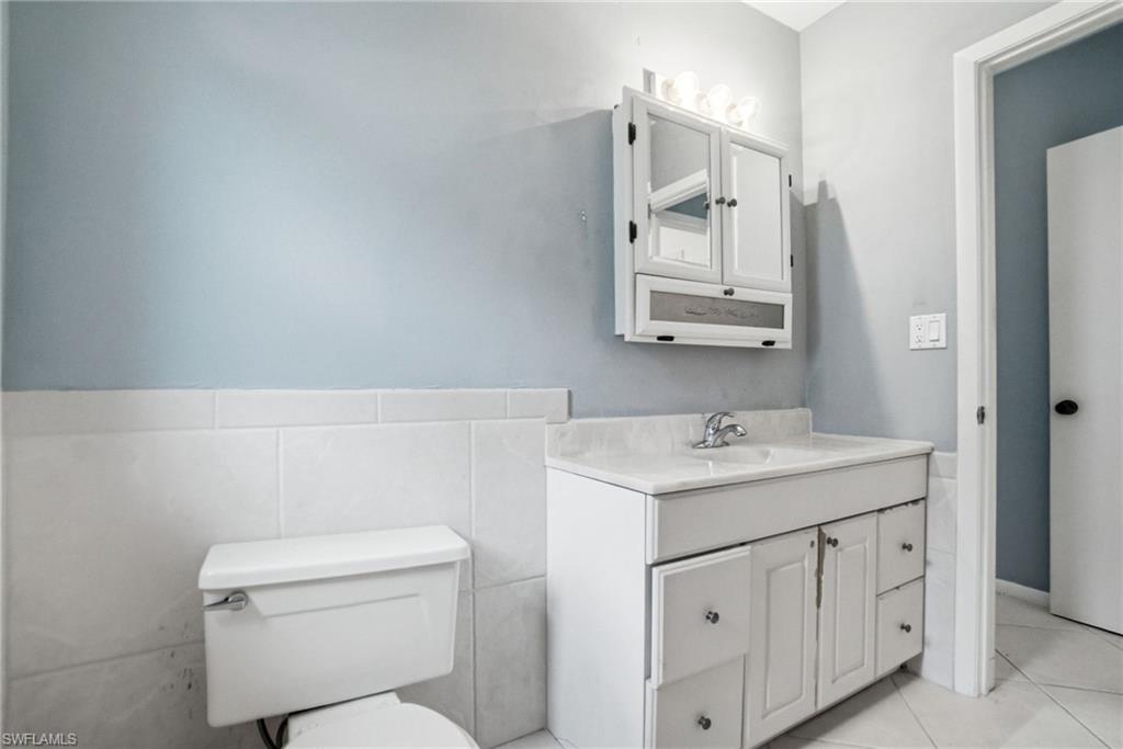 MARCO BEACH - Residential