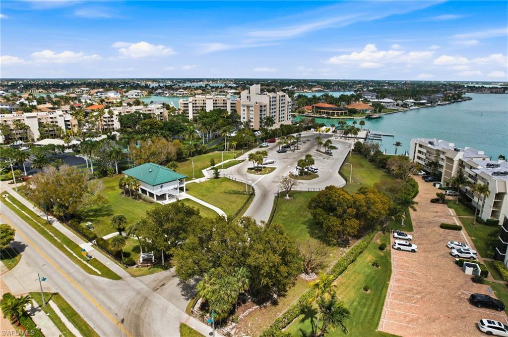 MARCO BEACH - Residential