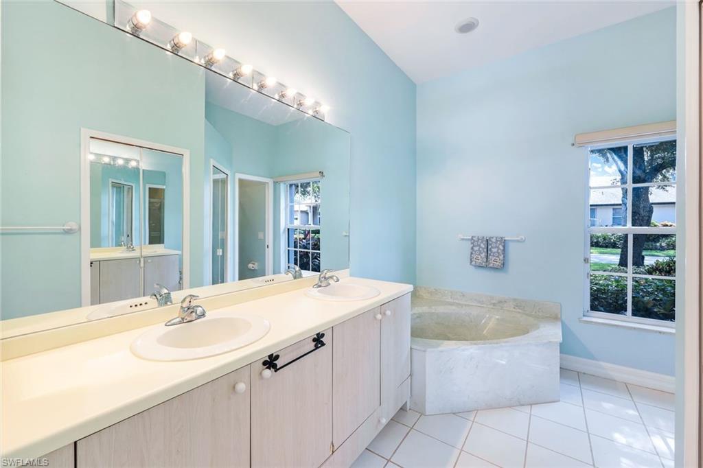 LAUREL OAKS - Residential