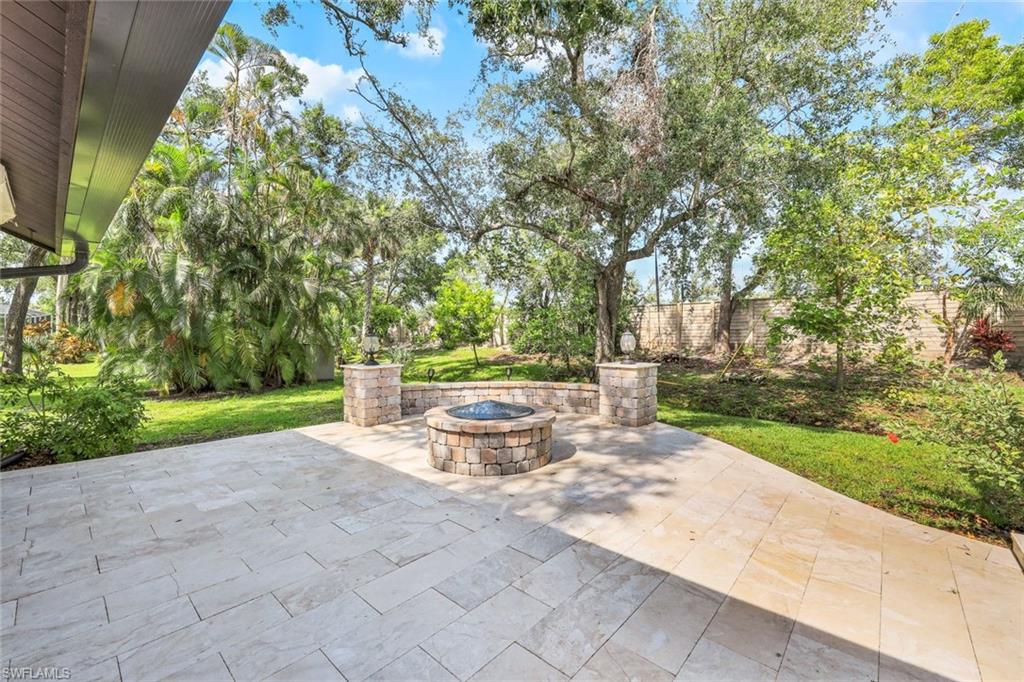 LAUREL OAKS - Residential