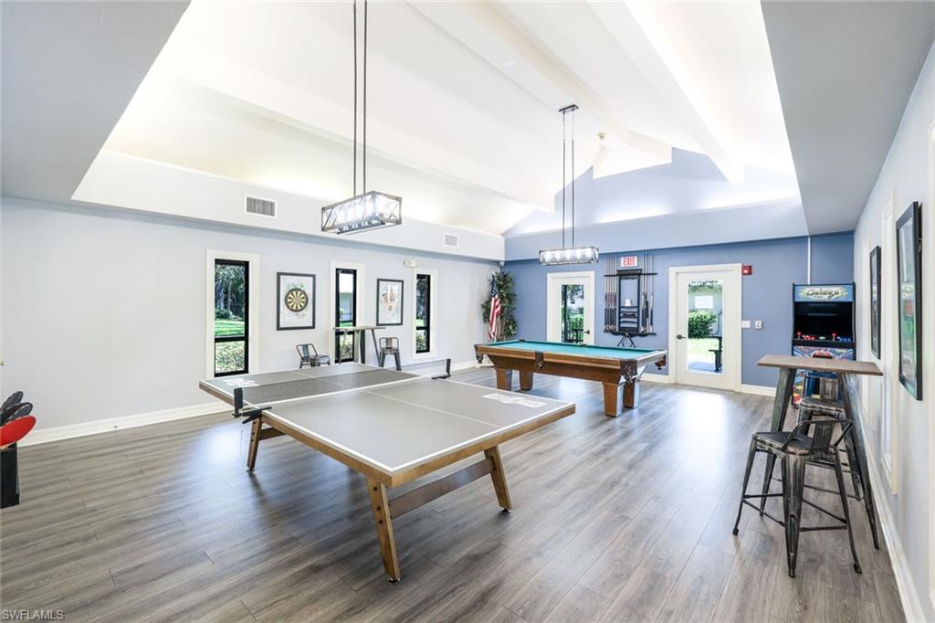 LAUREL OAKS - Residential