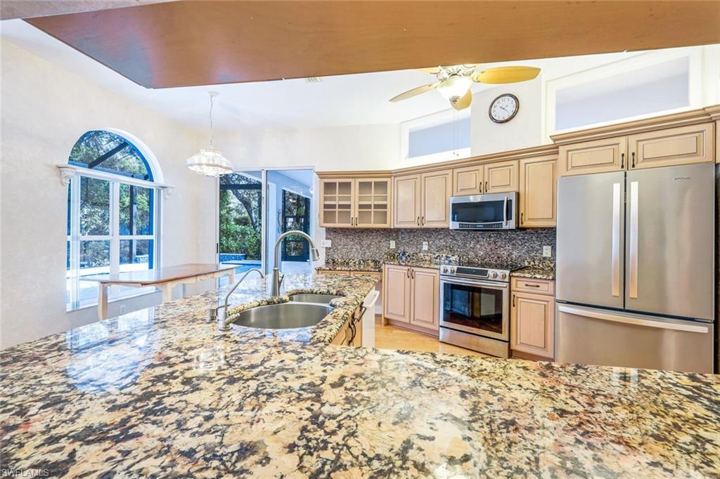 LAUREL OAKS - Residential