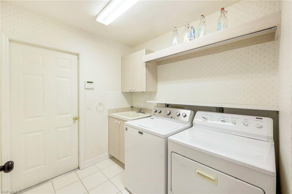 LAUREL OAKS - Residential