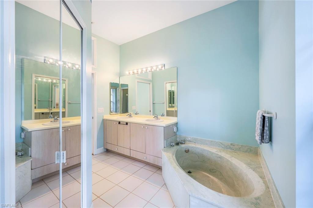 LAUREL OAKS - Residential