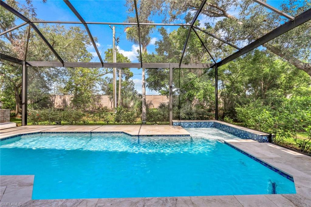 LAUREL OAKS - Residential