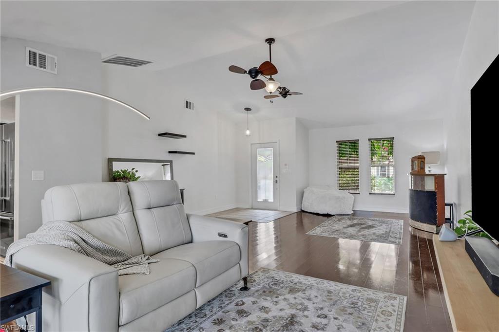 RIVER REACH - Residential