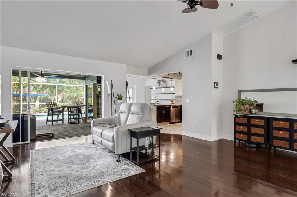 RIVER REACH - Residential