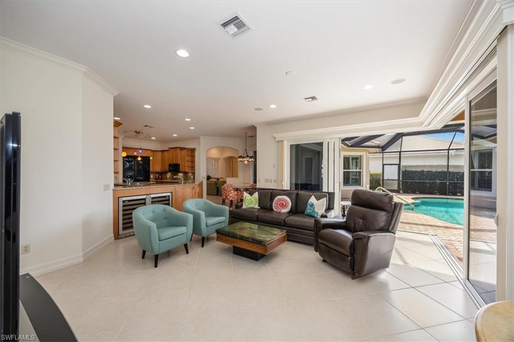 BANYAN WOODS - Residential